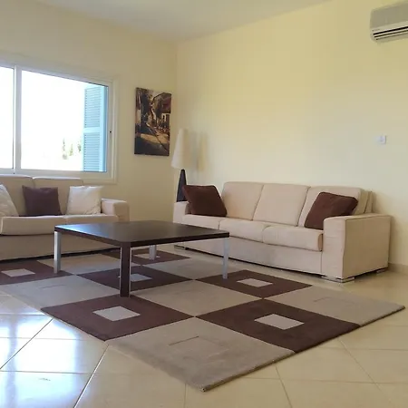 Riverside Villa Polis