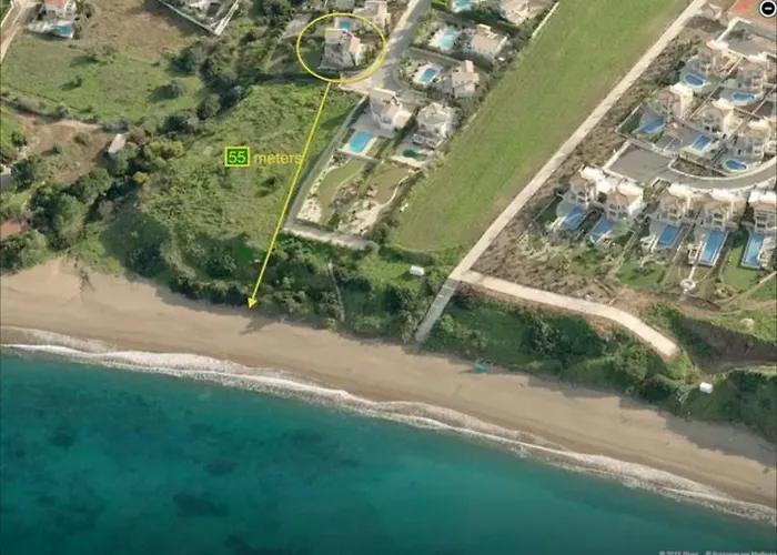 Riverside Vila Polis