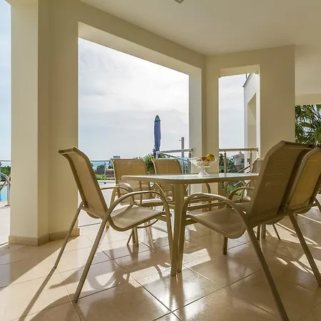 Vila Riverside *