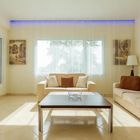 Villa Riverside *